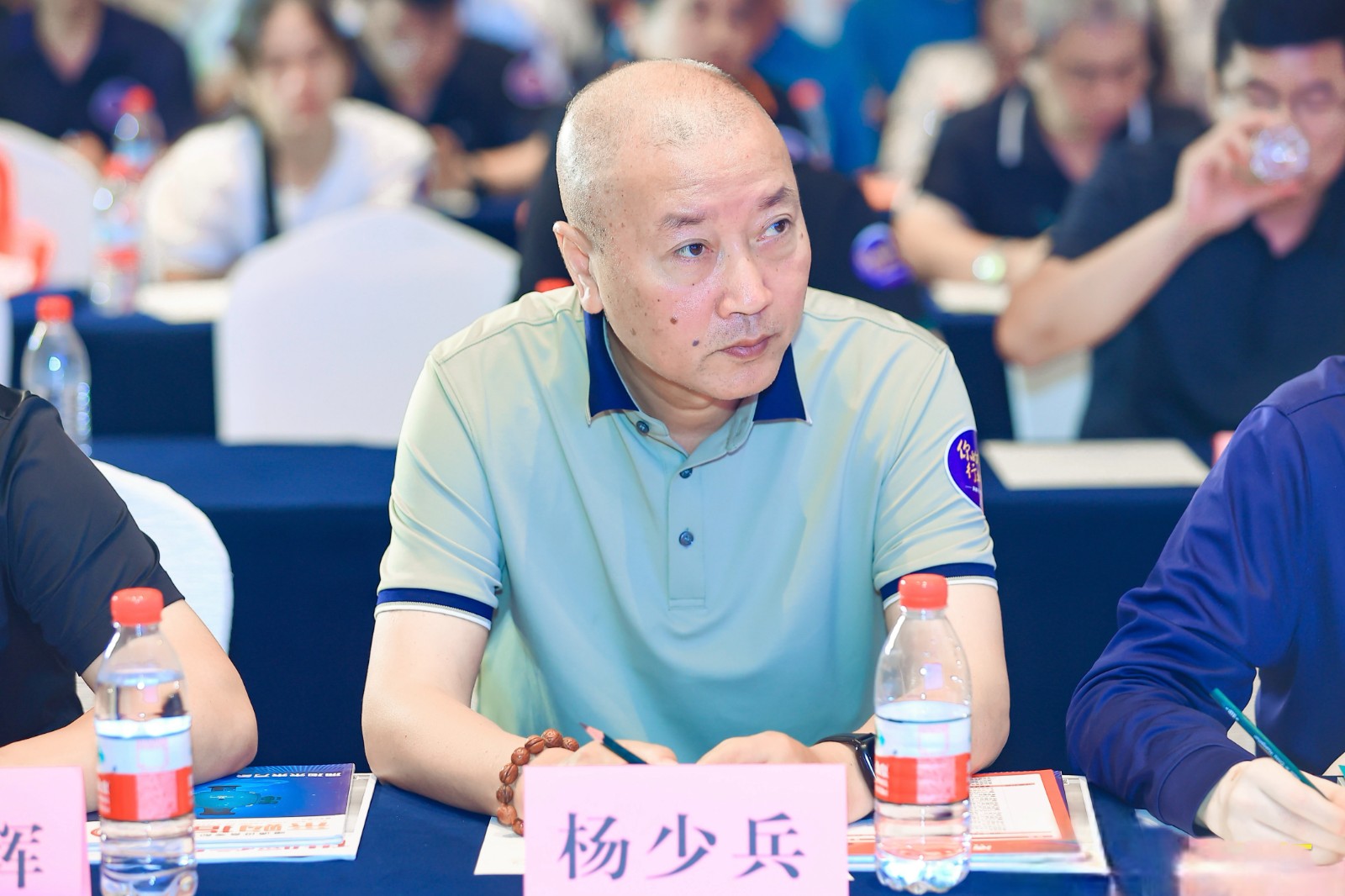 杨总 2.jpg 杨总 2.jpg